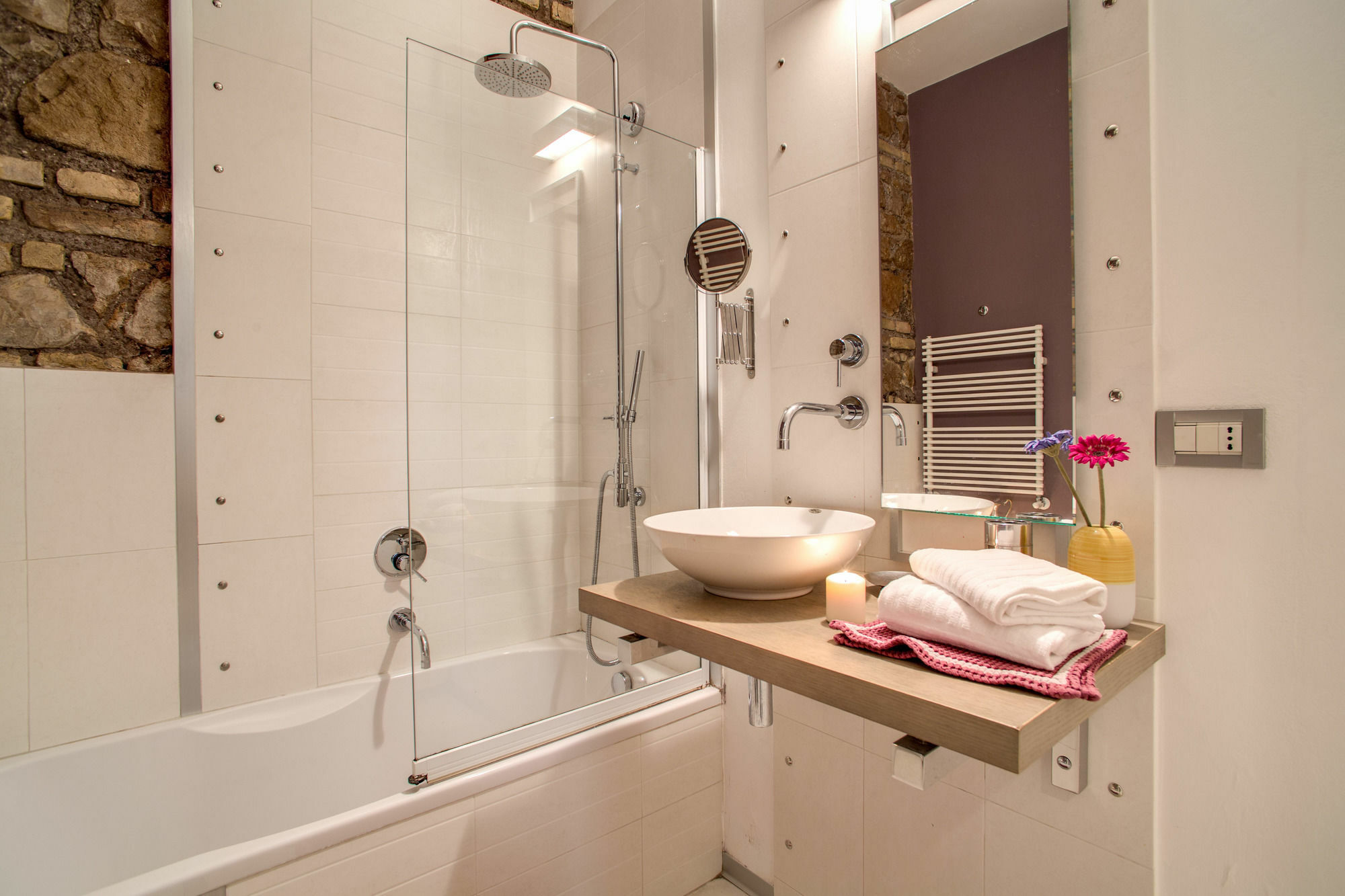 Aweshome - Scarlet Dream Apartamento